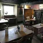 Moors 4*