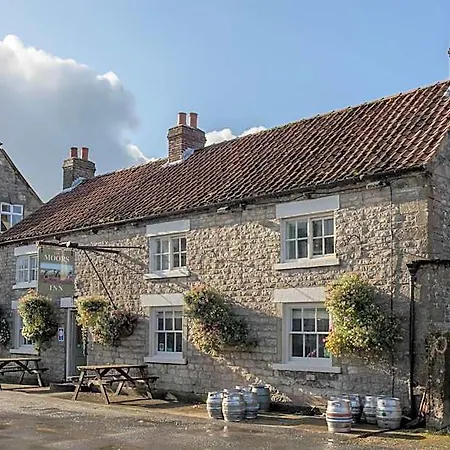 Inn Moors 4*